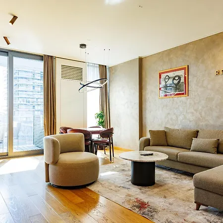 Apartment Hills